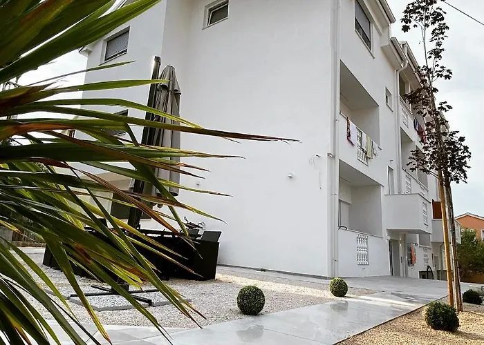 דירה Deluxe זאדאר