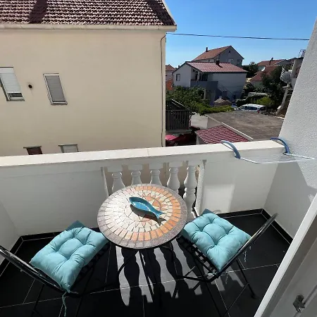 Deluxe Apartment *